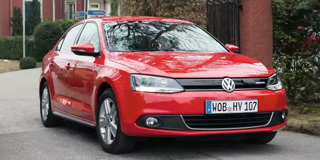 2025 soll Hybridantrieb im neuen T-Roc sein Comeback geben  -  VW-Einhorn mit Vollhybrid 2025 soll Hybridantrieb im neuen T-Roc sein Comeback geben  -  VW-Einhorn mit Vollhybrid