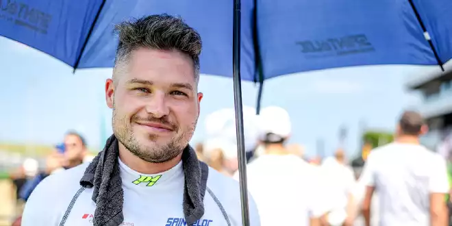 Warum Christopher Mies nicht bei den 24h Nürburgring startet - Erstes Rennen ohne Mies seit 2008 Warum Christopher Mies nicht bei den 24h Nürburgring startet - Erstes Rennen ohne Mies seit 2008