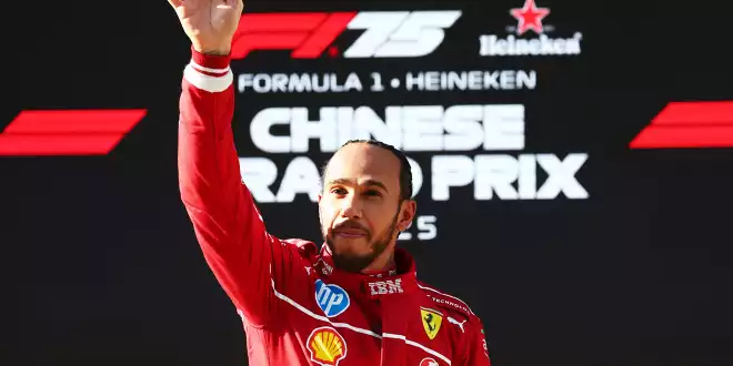 Lewis Hamilton kann Sprint-Pole in China kaum glauben - "Wirklich? Ha, ha, ha, ha!" Lewis Hamilton kann Sprint-Pole in China kaum glauben - "Wirklich? Ha, ha, ha, ha!"
